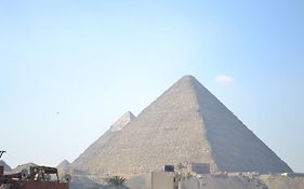 Sami Holiday Inn - Pyramids View Rooftop