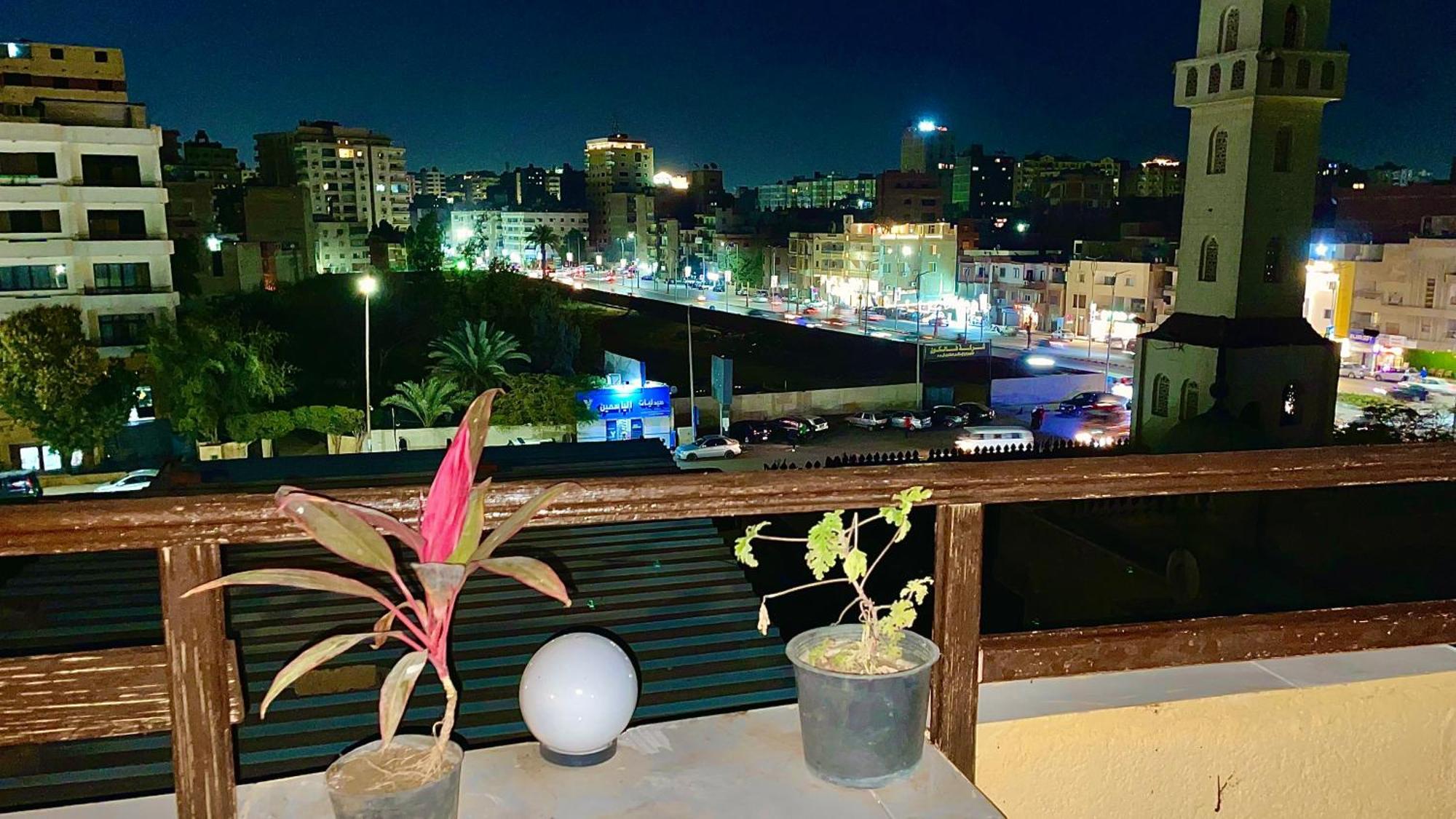 Sami Holiday Inn - Pyramids View Rooftop Al Kawm al Akhdar Eksteriør billede